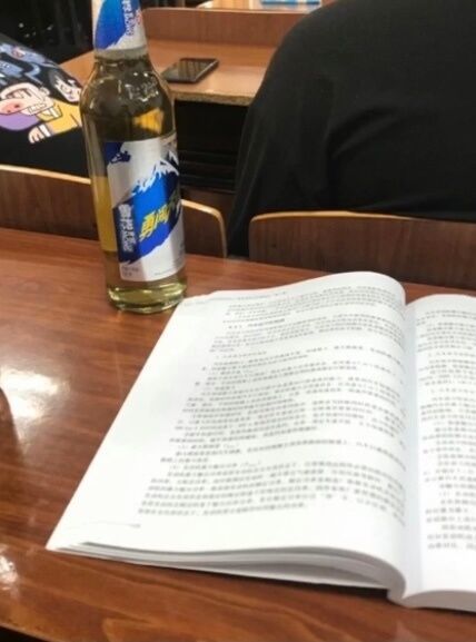 探寻二四六天天好彩，文化与娱乐交织的免费资料精选小说探析之旅。